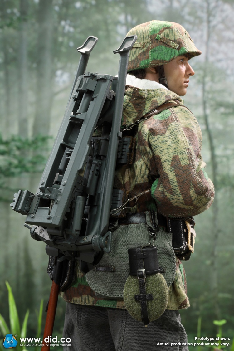 WWII German MG42 Tripod - green WWII German MG42 Tripod - green