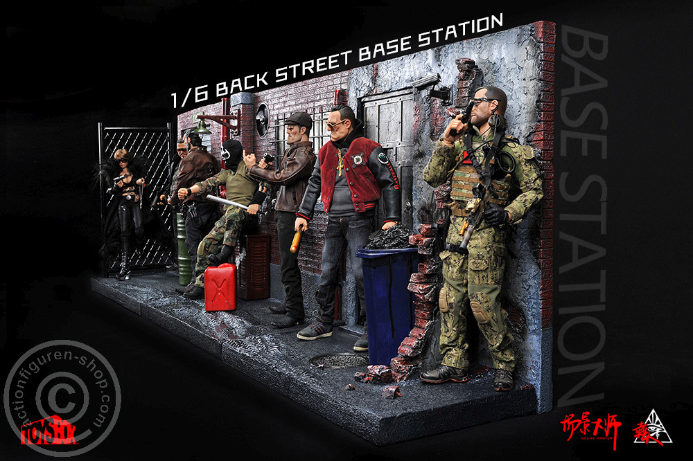 Back Street Base Station - Diorama 1