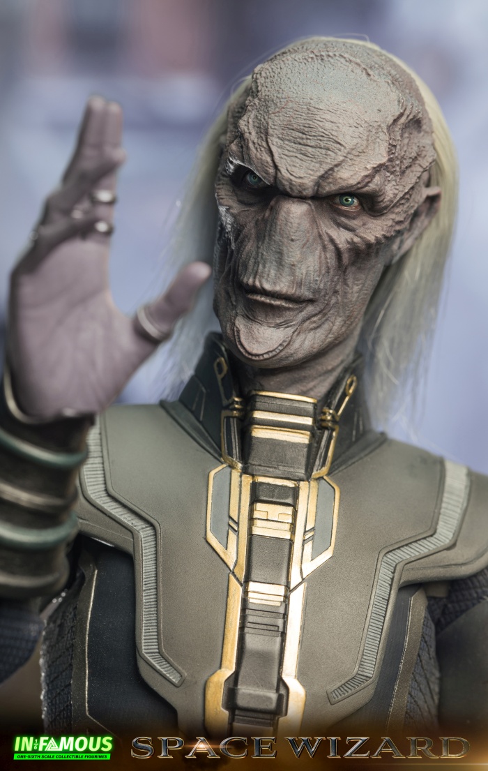 INF001-15 Space Wizzard - Ebony Maw