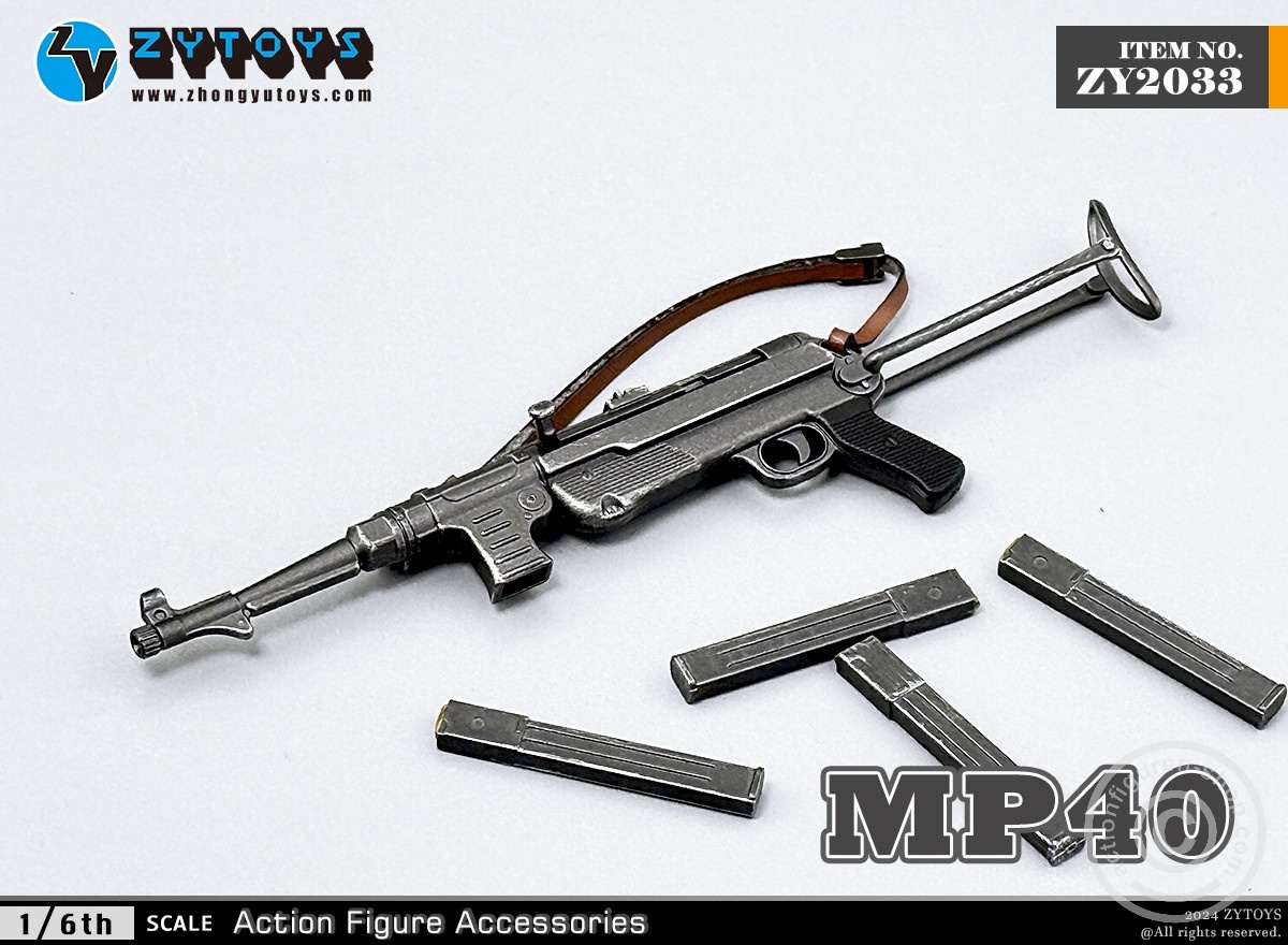 MP40 with 4 magazine – in 1:6 scale MP40 with 4 magazine – in 1:6 scale