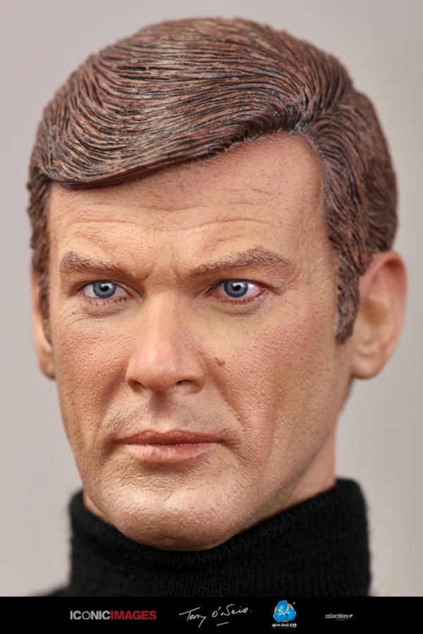 Roger Moore - 007