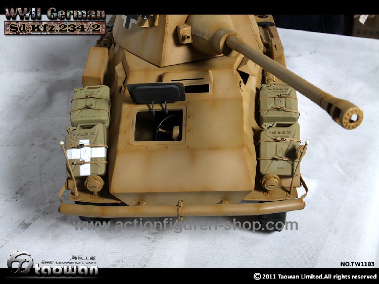 TW1103-1_18 Sd.Kfz.234/2 - Metall (sand)