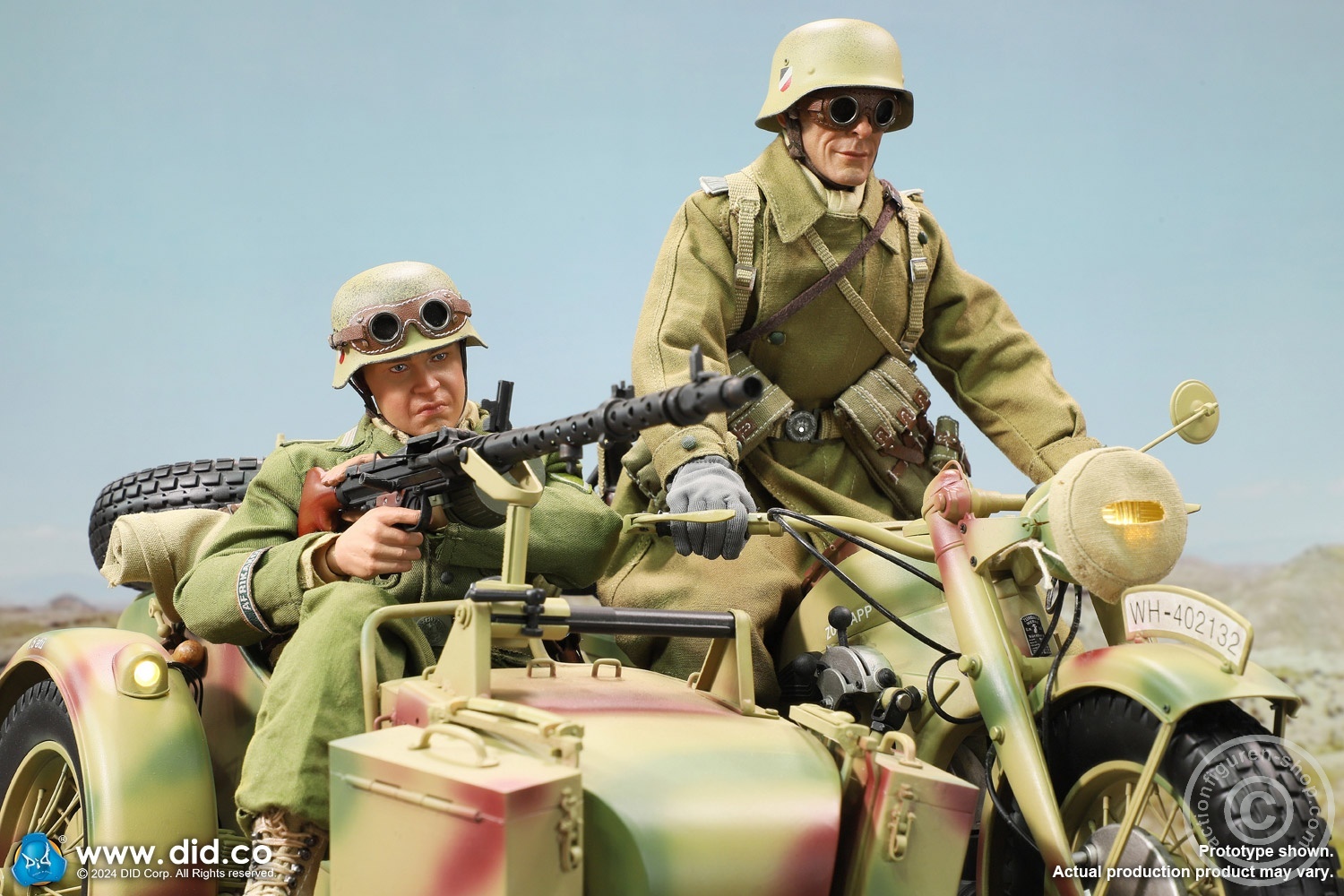 German Zündapp KS 750 Motorcycle with sidecar (Camo) - in 1/6 scale