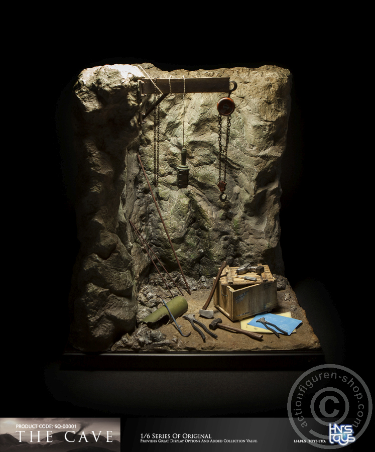 SO00001-14 The Cave Diorama