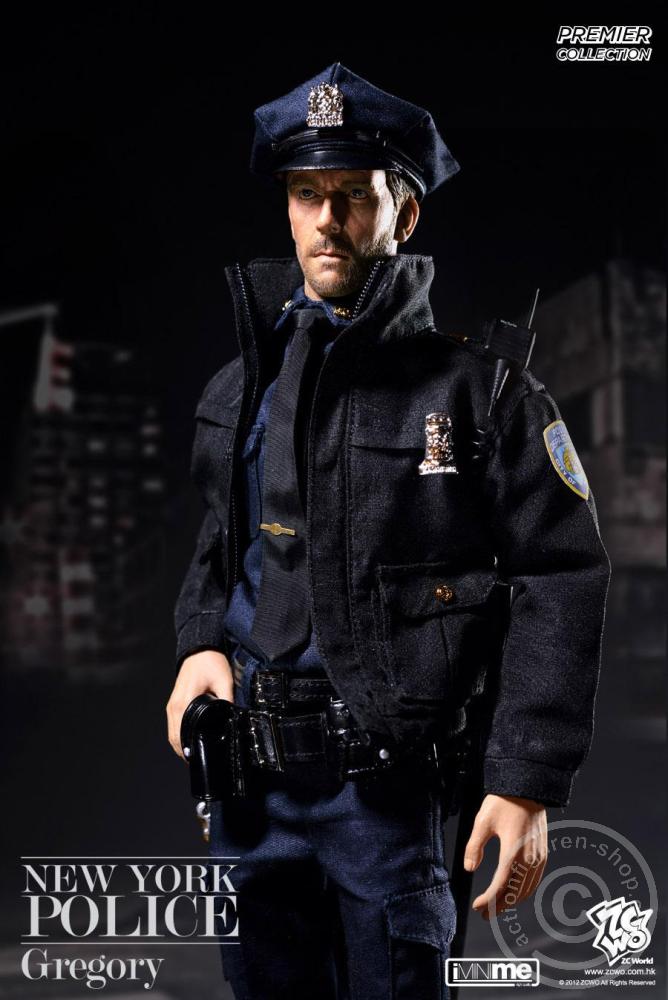 ZC096-02 NY Police Officer - Gregory