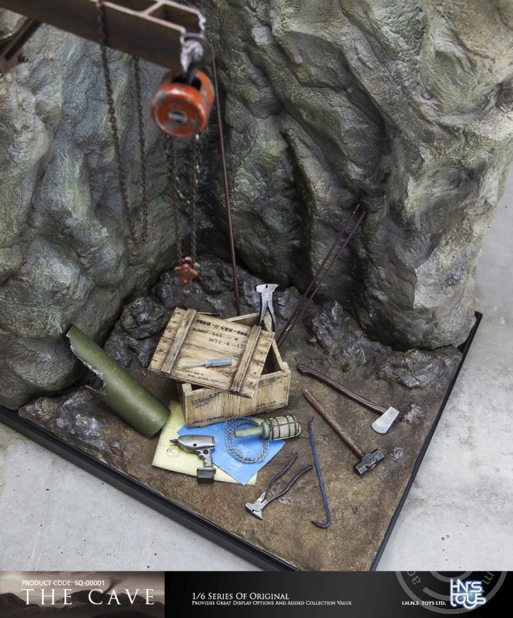 SO00001-12 The Cave Diorama
