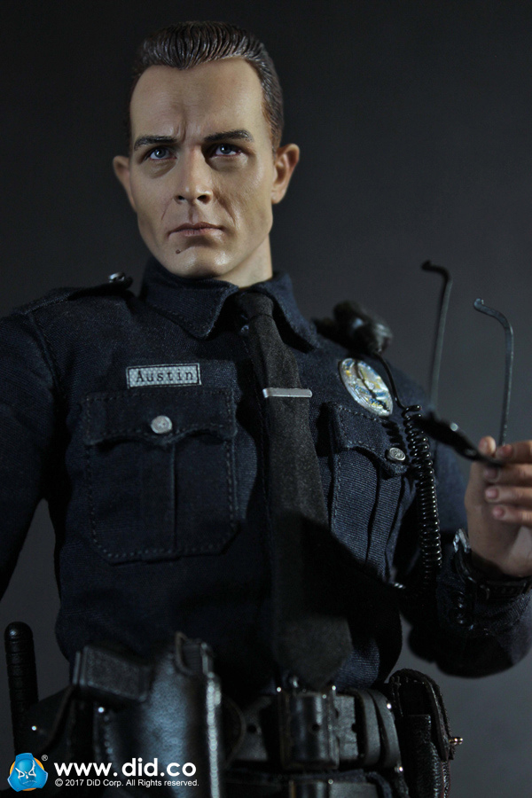 MA1009-15 LAPD Patrol - Officer Austin