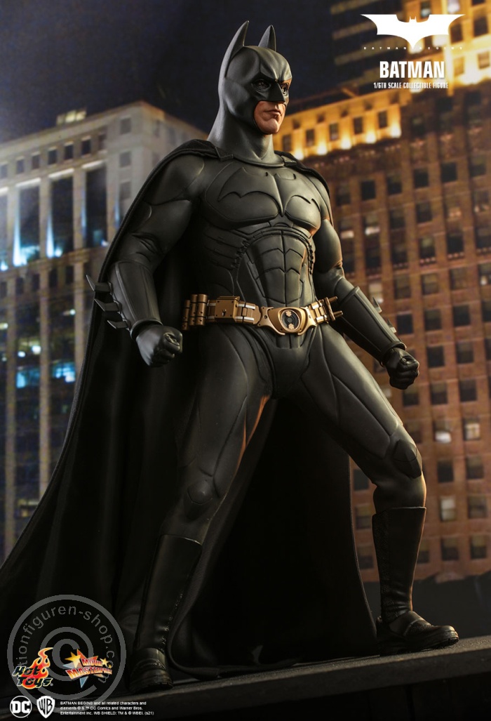 Batman Begins - Batman - Hot Toys Exclusive