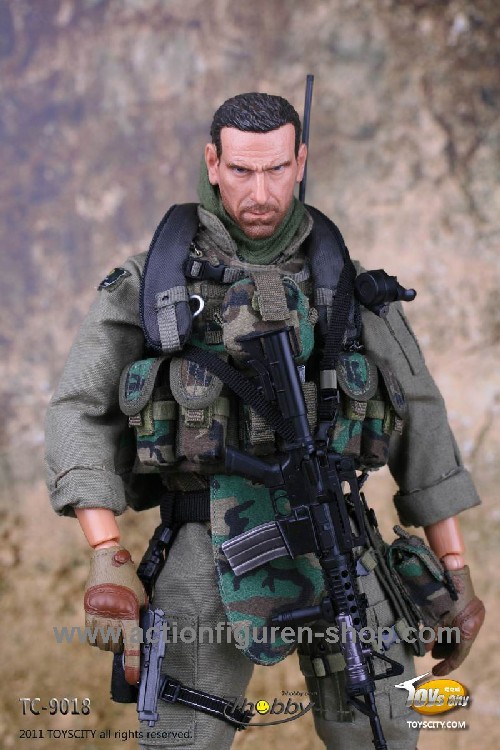 TTL9018-15 US Navy Corpsman - Joint Operation