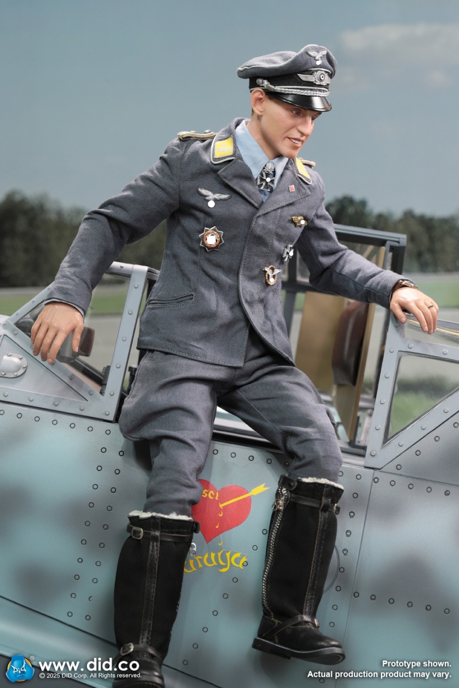 Erich Hartmann - WWII German Luftwaffe Ace Pilot - in 1/6 scale Erich Hartmann - WWII German Luftwaffe Ace Pilot - in 1/6 scale