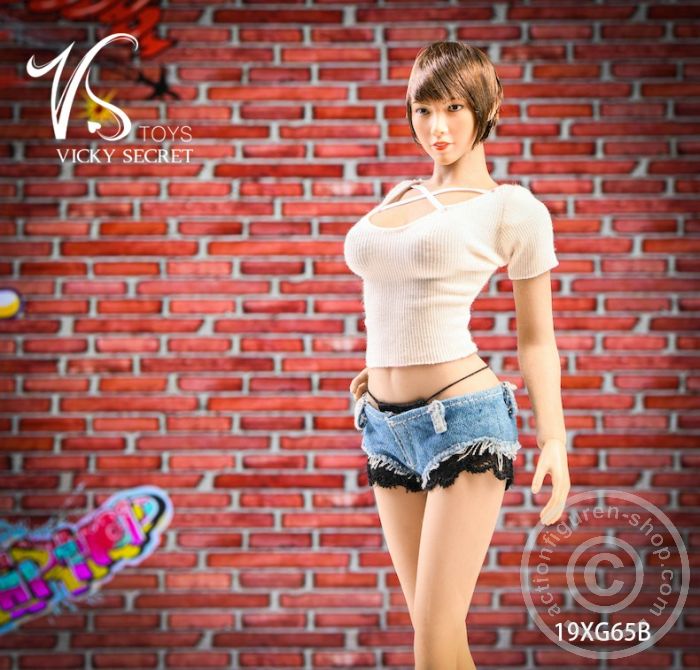 vst19xg65b-02tBw2vIT15NeBq Hot Pants w/ Top Set - white