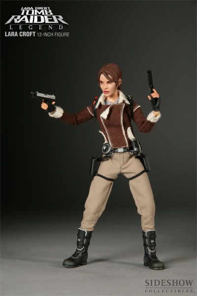 S21096-03dRL3hlnkj7rUR Lara Croft