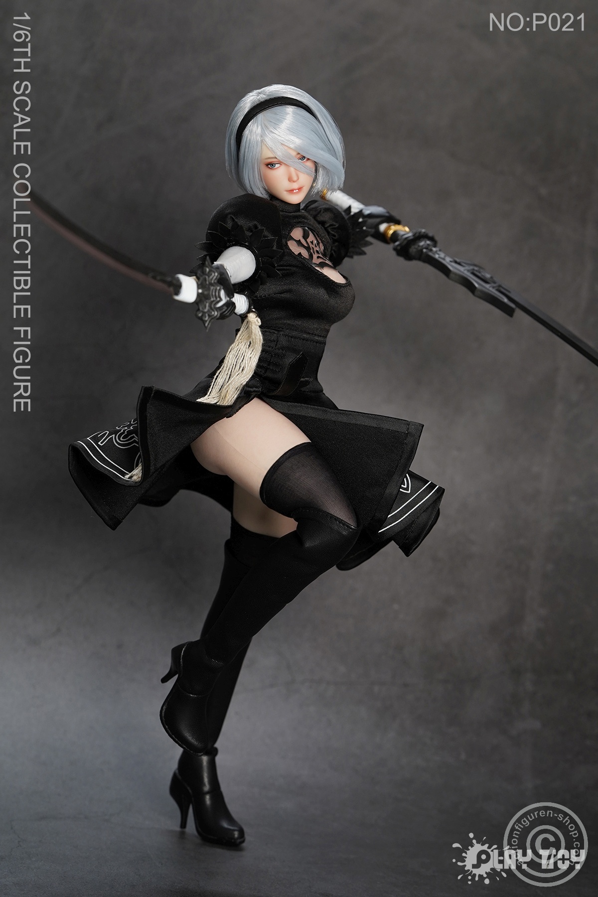 Sexy Android - in 1/6 scale Sexy Android - in 1/6 scale