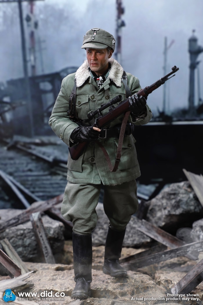 80138-01o2MGqR4k3tzWS Major Erwin König - WWII German Sniper
