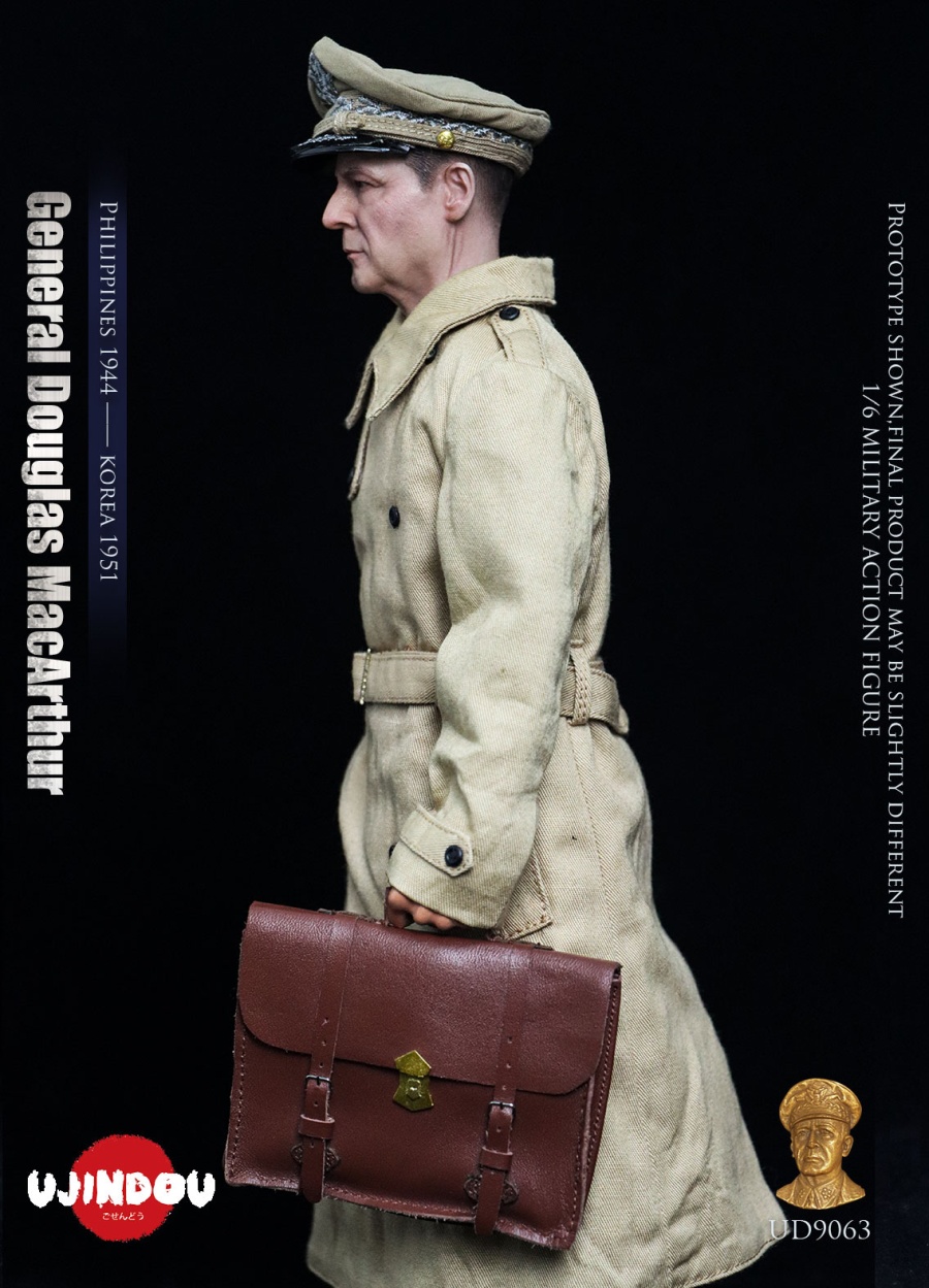 General Douglas MacArthur - Philippines 1944 - Korea 1951 - in 1/6 scale