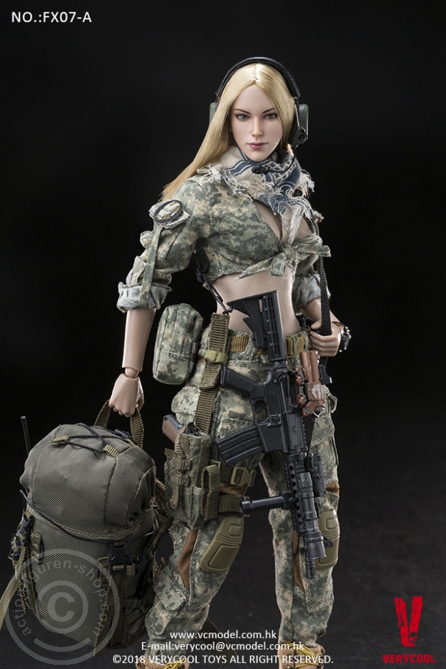 VCFX07A-06 Female Body with Head - gold-blonde glatte Haare