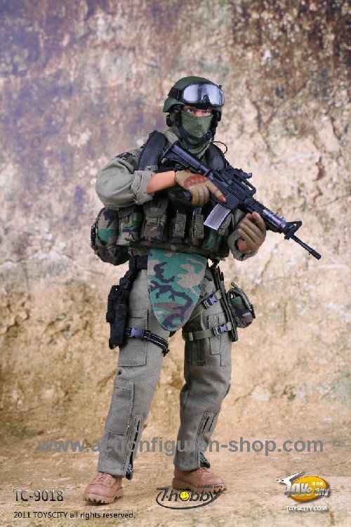 TTL9018-03 US Navy Corpsman - Joint Operation