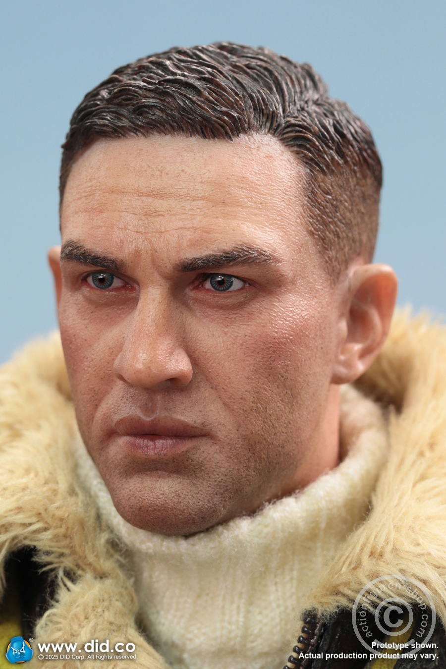 Tom - WWII British Pilot Squadron Leader - in 1/6 scale Tom - WWII British Pilot Squadron Leader - in 1/6 scale