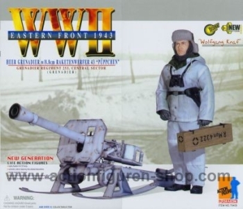 Wolfgang Knaf mit 8.8cm Raketenwerfer
