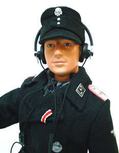 70007_fritz-pose-5_w Fritz