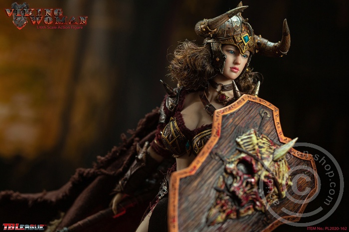 PL2020162-06 Viking Woman