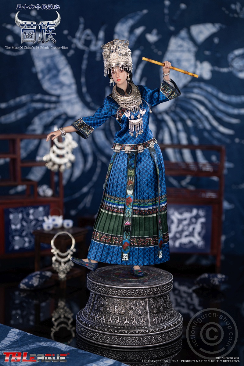 The Miao of China's 56 Ethnic Groups-Blue - in 1/6 Scale