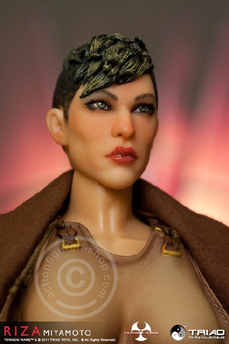 TRRi-07 Riza Miyamoto - Ternion Wars
