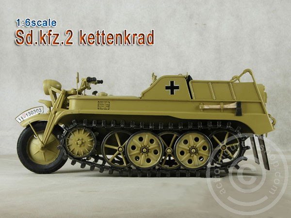 sdKfz2_Y-02 Kettenkrad - Sd.Kfz.2 - Sand