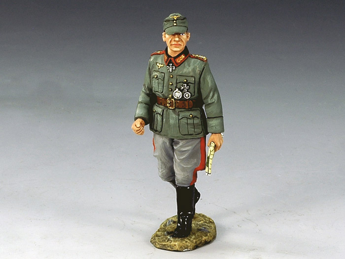 General Leutnant Bayerlein