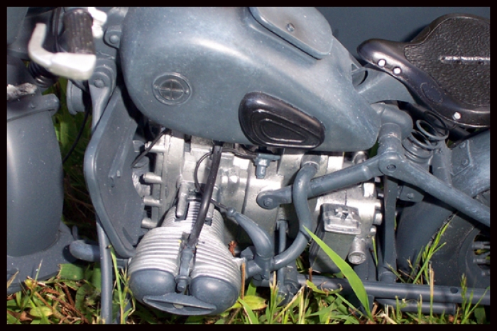 70495c_p44cNDb6OoDpMRc Egon Houk & BMW R75 mit Beiwagen - DX06 Exclusive