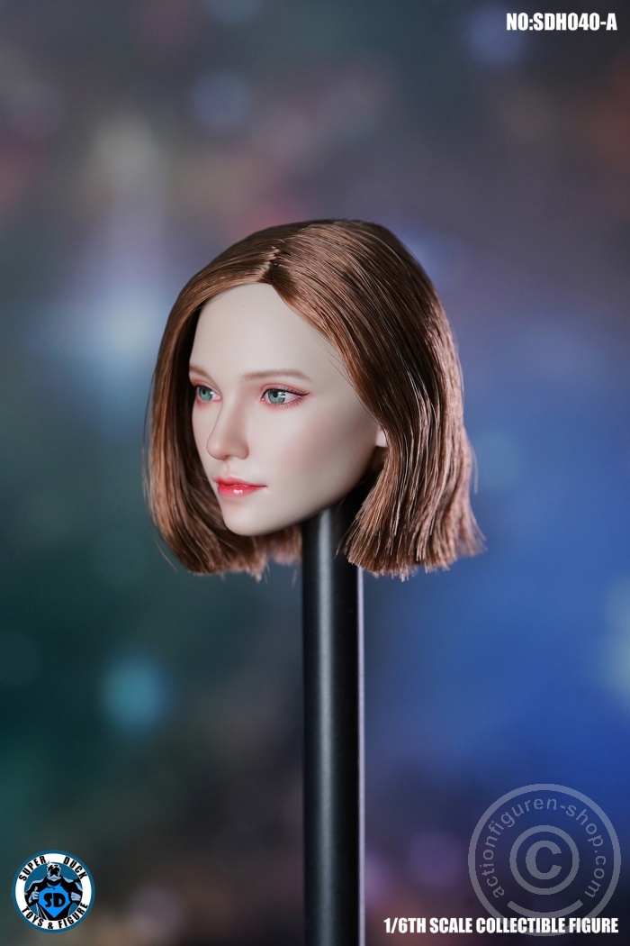 Female Head - short brown Hair