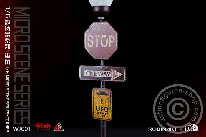 TB-WJ001-02 Street Corner Dio with Lamp & Signs