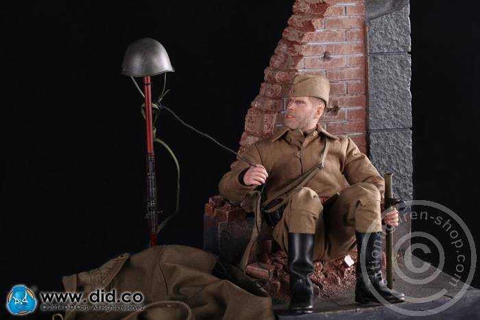 80102-28 Russian Sniper - Sergeant Koulikov