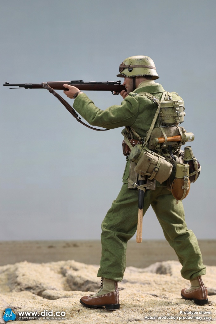 80152-24 Burk - WWII German Africa Korps Infantry Man