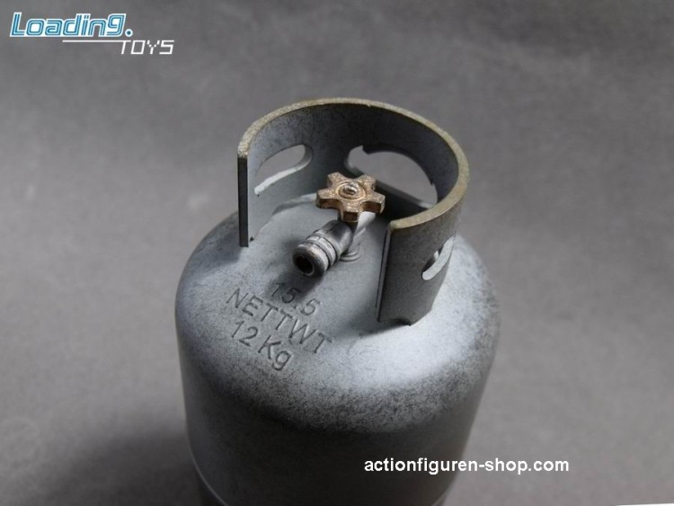 RA00d-14JbXx4N7VHJFMq Gas-Flasche mit 1:6 Kopf III