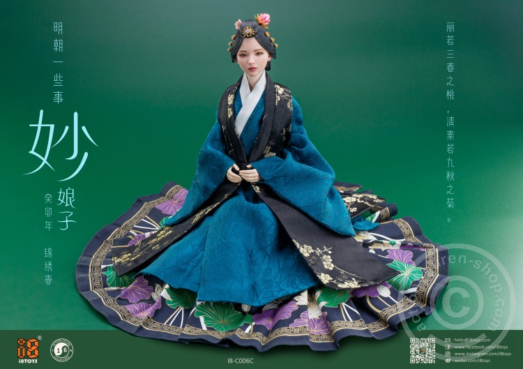 Lady Mia - Chinese Ming Dynasty Clothing Set w/ Head