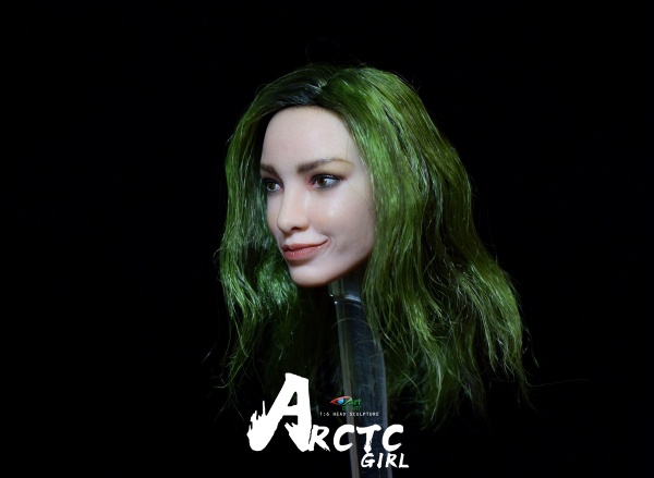 Arctic Girl - Polaris - Head