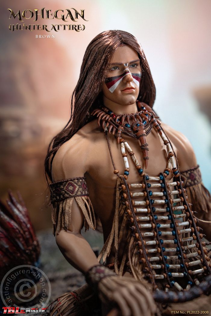 Mohegan (hunter attire) - Brown Mohegan (hunter attire) - Brown