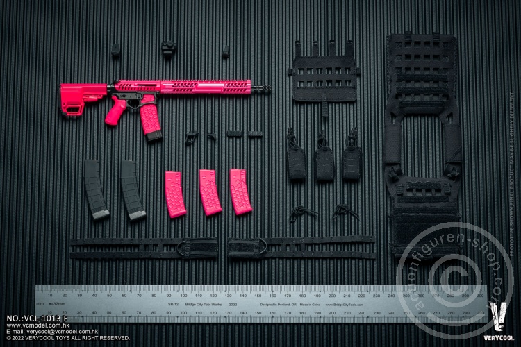 UDR-15 Rifle and Gear Set (Dynamic Pink)