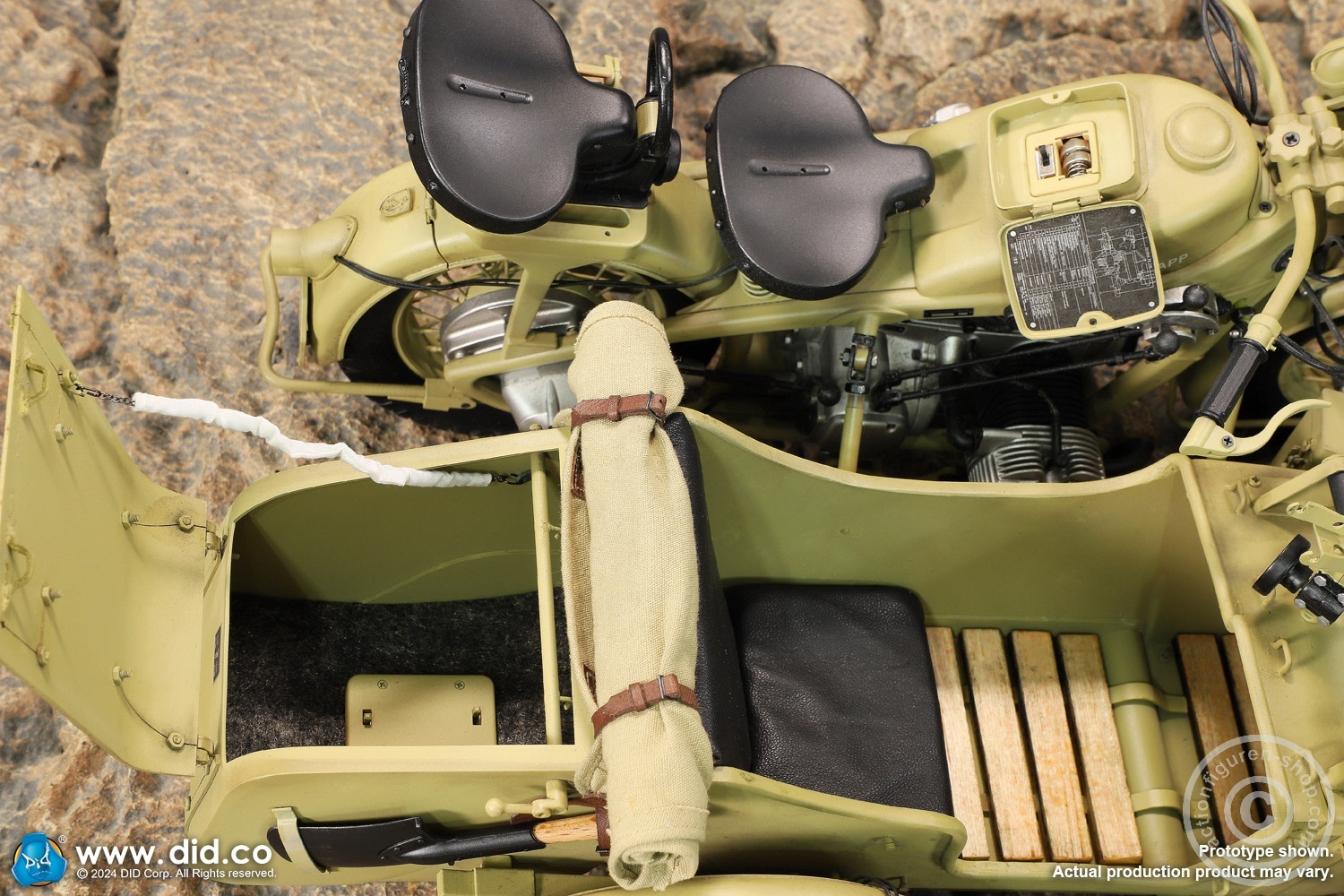German Zündapp KS 750 Motorcycle with sidecar (Sand) - in 1/6 scale