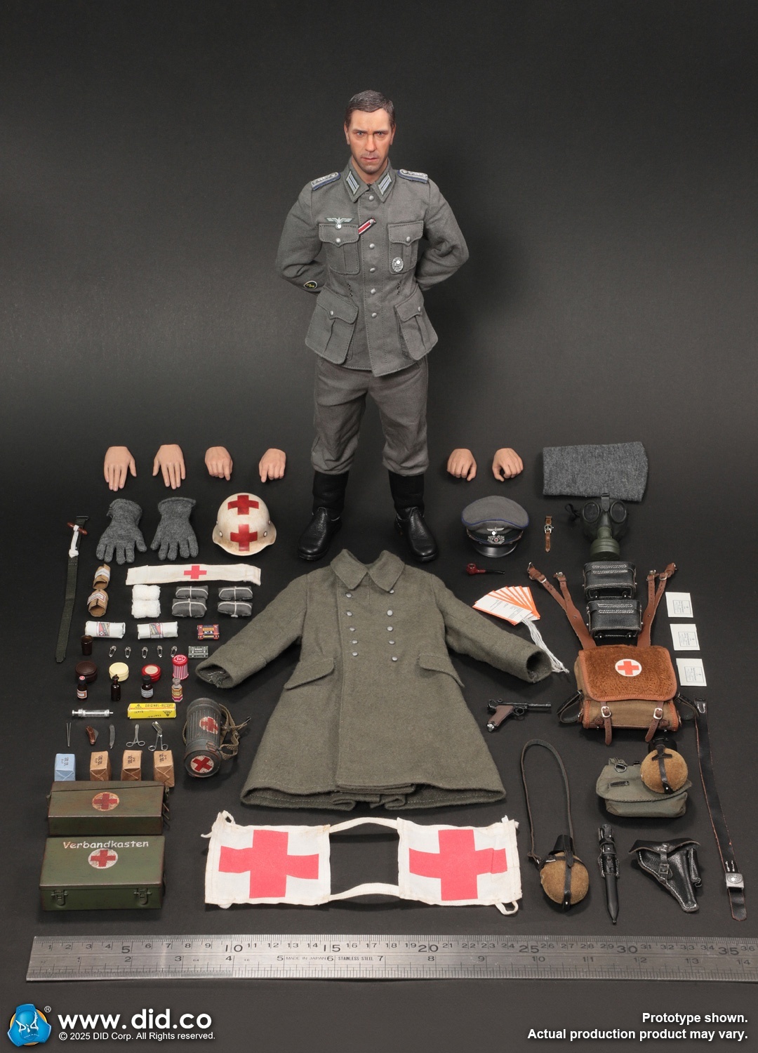 German WH Medic Officer - Unterarzt Gröger - in 1/6 scale German WH Medic Officer - Unterarzt Gröger - in 1/6 scale