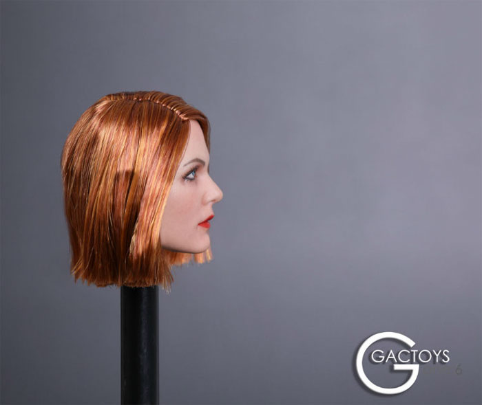 Female Head - red-brown short Hair