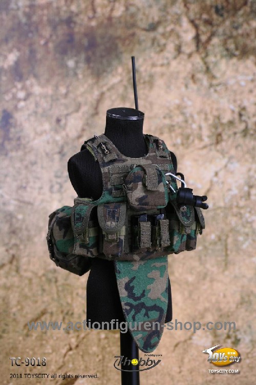 TTL9018-29 US Navy Corpsman - Joint Operation