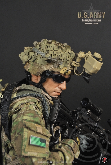 SSt068-21 U.S.Army in Afghanistan M249 SAW Gunner