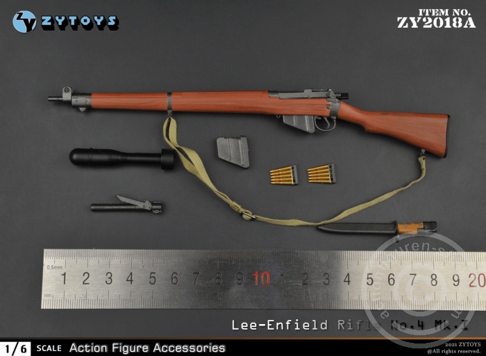 Lee-Enfield Rifle - w/ accessories