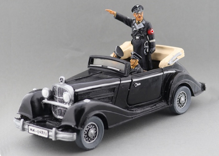 Black Mercedes Staff Car w/ Himmler
