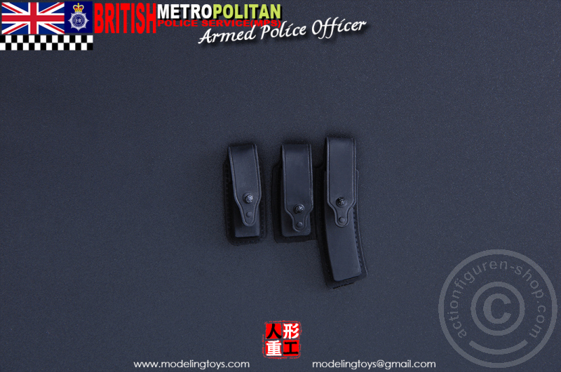 S9002-290WqsHG2bJXkJS British Metropolitan Armed Police Officer