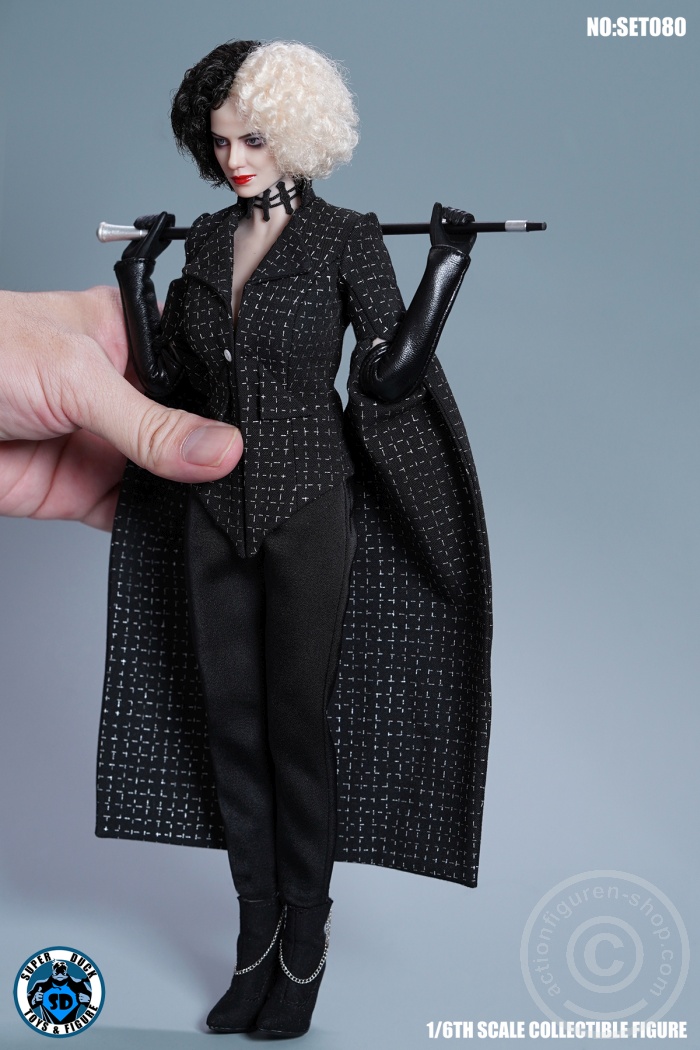 Cruella - Head and Outfit Set Cruella - Head and Outfit Set