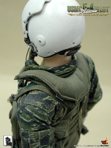 HT_USMC-F-4-Phantom-Pilot_11S3uookORsRAhG USMC F-4 Phantom Pilot - Tiger-Stripe