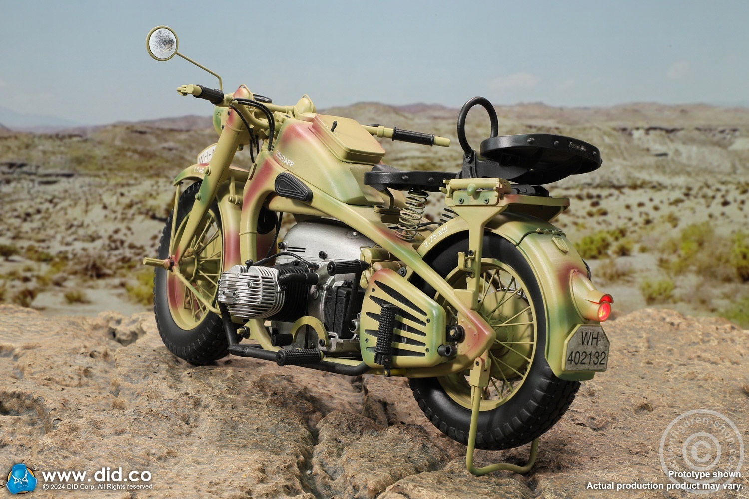 German Zündapp KS 750 Motorcycle with sidecar (Camo) - in 1/6 scale